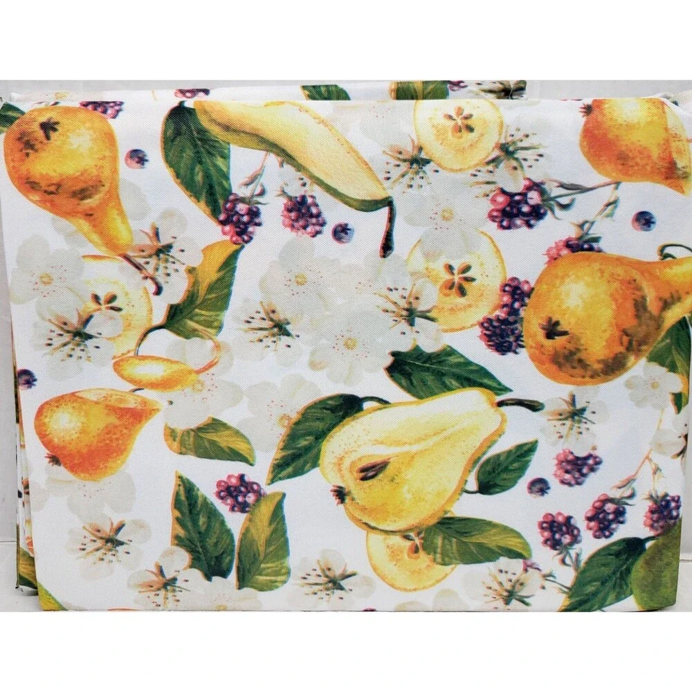 1 Printed Fabric Tablecloth, 70